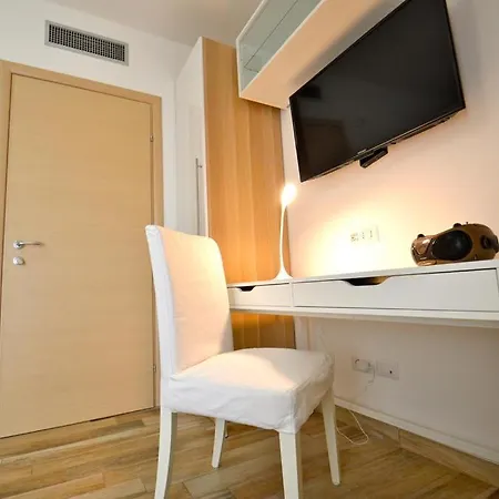 Royal Sea House 公寓 *