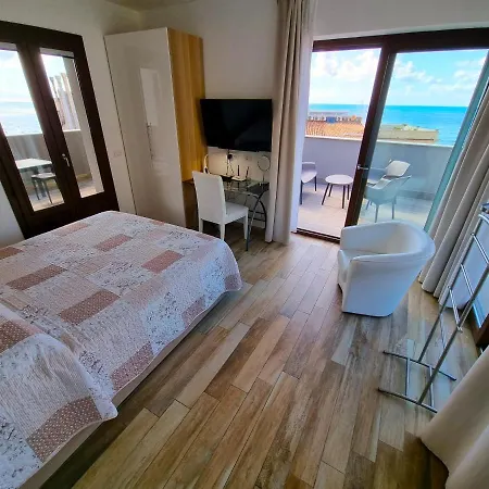 Royal Sea House