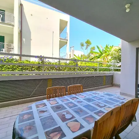 Royal Sea House