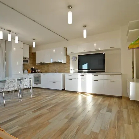 Apartment Royal Sea House *