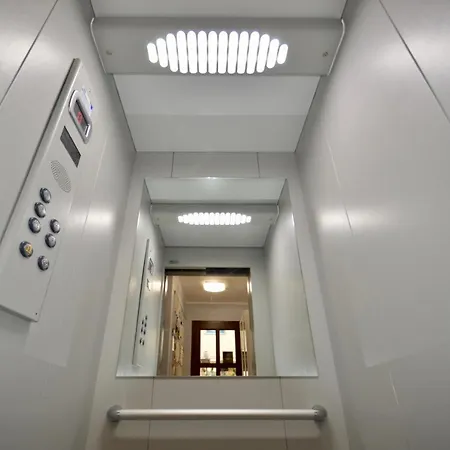 Royal Sea House Апартаменты